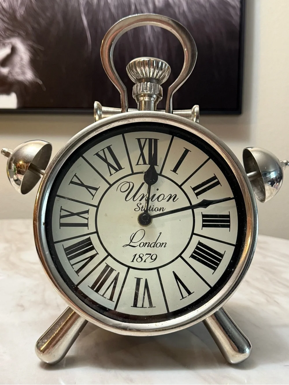 Silver Metal Union clock